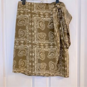 Dana Buchman printed wrap skirt. 100% silk, brown and cream print.